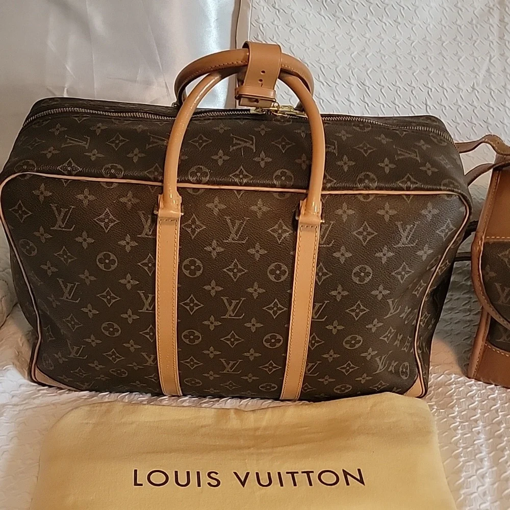 Louis Vuitton AUTHENTIC Sirius travel Bag